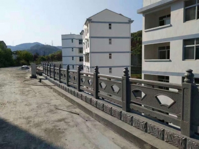 扇形护栏